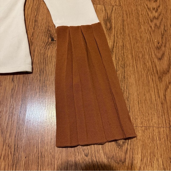 STAUD Two Tone Cream Knit Bell Sleeve Top Blouse knit NO SIZE pleated wrist - Picture 4 of 6